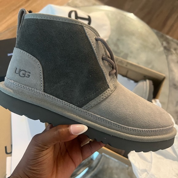 K NEUMEL II UGG BOATS - Picture 6 of 11